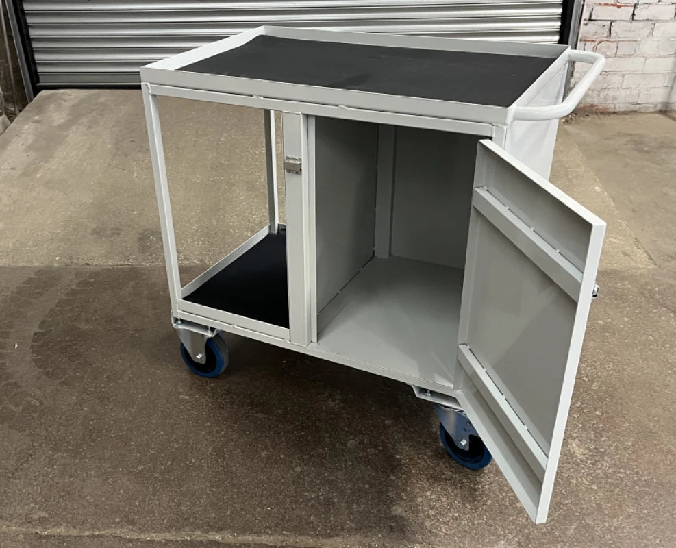 MW02 Mobile Workstation 900 x 600 x 925mm, Half Cabinet