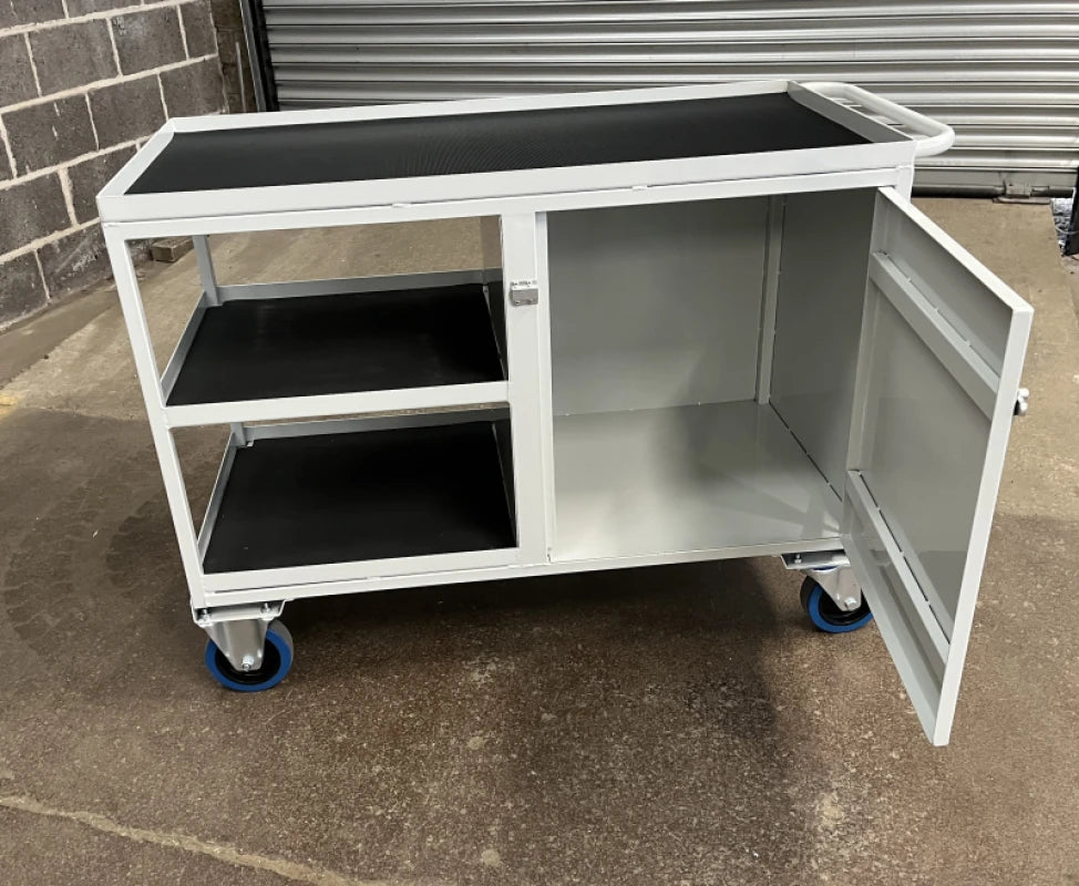 MW04 Mobile Workstation 1200 x 600 x 925mm Half Cabinet 3 Tier