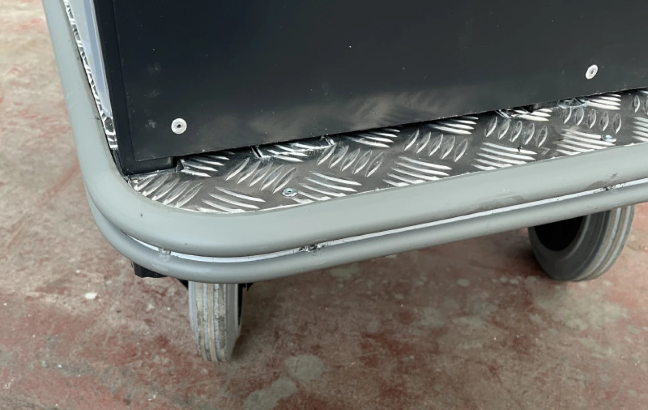 BPDP04 - BP Drive Premium, Electric Powered Fully Enclosed Secure Trolley